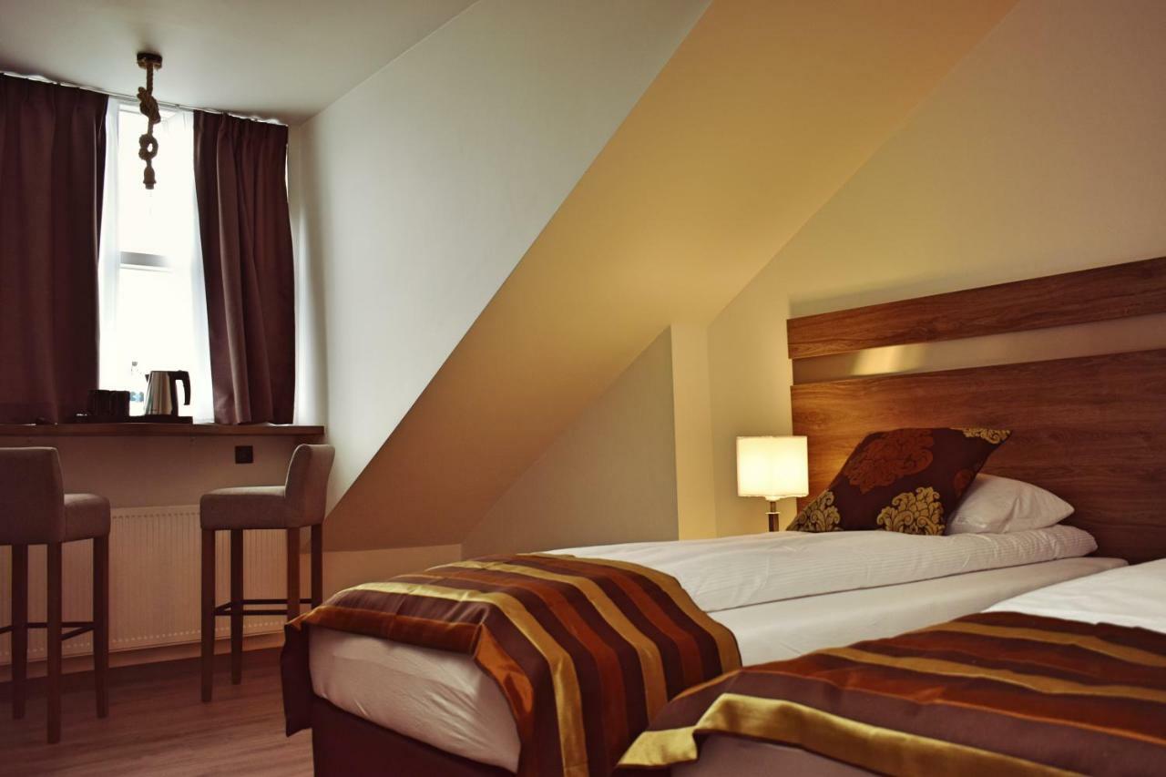 Hotel Duus By Keflavik Airport Екстериор снимка